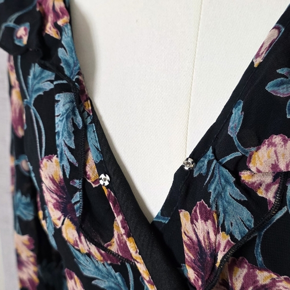 Band of Gypsies Black and Purple Floral Long Sleeve Dress - Picture 7 of 9